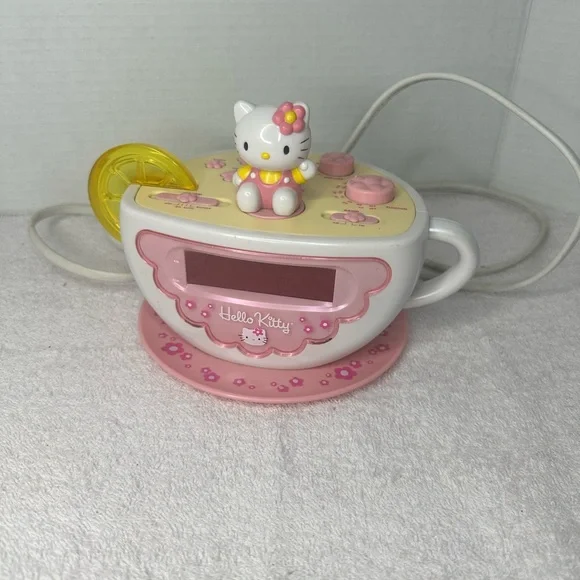 2003 Sanrio Hello Kitty Tea Cup Alarm Clock AM-FM Radio Lemon Slice Night Light - Picture 6 of 6
